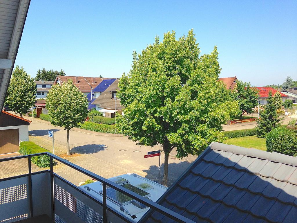 Gaestehaus Alba Garantiert Eintrittskarten Fuer Rulantica Und Europapark Ueber Uns Rust Chambre photo